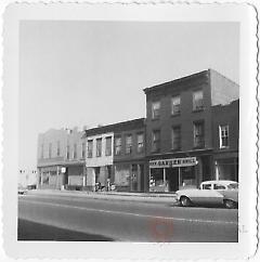 [Eastside of Fifth Avenue.]