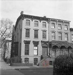 [Corner (southeast) of Waverly Avenue (right) and Gates Avenue (left).]