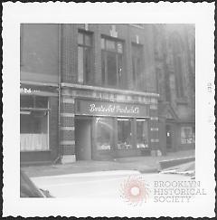 [Barlu Art Products Co., 110 Clark Street.]