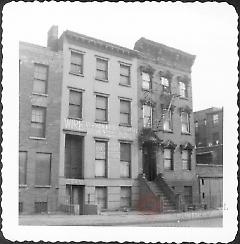 [East side of Wythe Avenue between South 3rd Street & South 4th Street.]