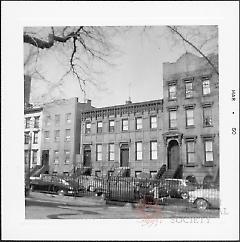 [Center building is 279-280 President Street.]