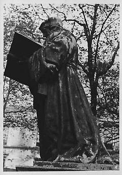 Statue of Desiderius Erasmus