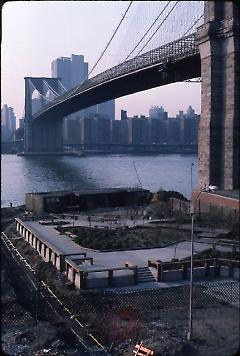 [View of park deck next to Brooklyn Bridge, Fulton Ferry Landing]
