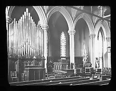 Views: U.S., Brooklyn. Brooklyn, Packer Institute. View 006: Packer - chapel - bust of the founder, Mrs. Harriet L. Packer.