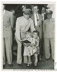 [Douglas MacArthur with children]