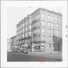 [East side of Fifth Avenue looking north.]