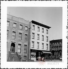 [North side of DeKalb Avenue between Washington Park and Carlton Avenue.]