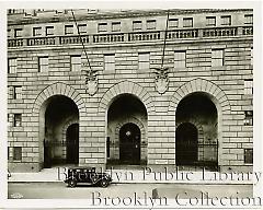 [Facade of Central Courts Building at 120 Schermerhorn Street]