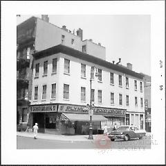 [Northwest corner of Pineapple Street and Henry Street.]