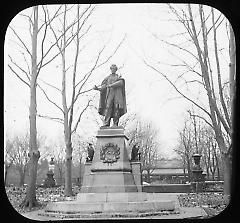 Views: Brooklyn. Various. View 015: Lincoln statue.