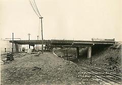 8th Ave. bridge looking west showing method of concreting
