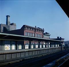 [Hewes Street Station, BMT.]