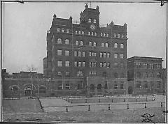 [Main Building at Pratt Institute at 5:10]