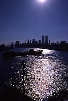 [Small tanker leaving the Brooklyn Navy Yard]