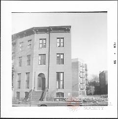 [#473 Bedford Avenue.]