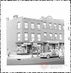 [Corner of Carlton Avenue (left) and Fulton Street.]