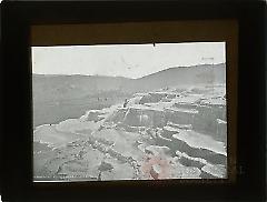 Yellowstone Park, Mammoth Hot Springs, Gardiner River