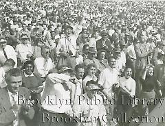 [Fans at World Series game, probably at Yankee Stadium]