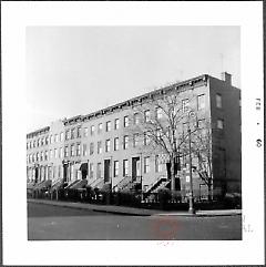 [Northwest corner of Union Street and Hoyt Street at far right.]