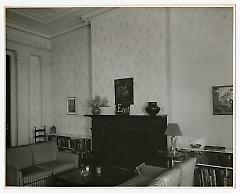 East wall from south side, main room. Lay House, 11 Cranberry Street, Brooklyn, N.Y.
