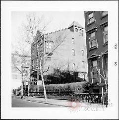 [House on southeast corner of Amity Street.]