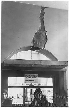 Inside main hall of Family Court showing crack filled in with mortar