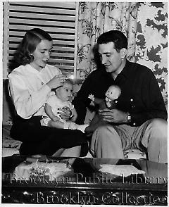 [Ralph Branca with wife and child]