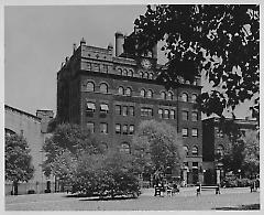 [Main Building at Pratt Institute at 2:55]