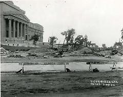 [Subway construction on Eastern Parkway near Brooklyn Museum]