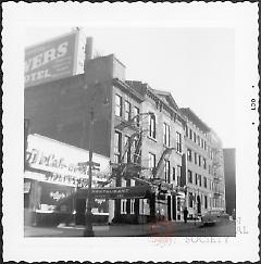 [East side of Henry Street.]