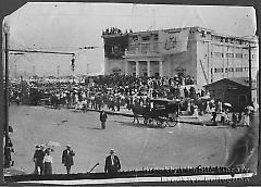 [Coney Island crowd]