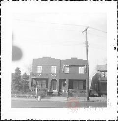 [Northwest corner of 72nd Street and 7th Avenue (corner at far left).]