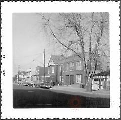 [North side of East 98th Street.]