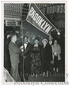 Pennant goes up in Times Square