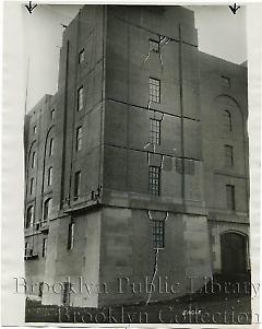 [Corner tower of armory on 64th Street between 2nd and 3rd Avenues