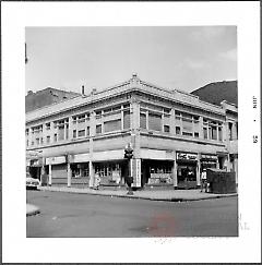 [129 Montague Street (Pam Pam Restaurant) at northeast corner of Henry Street (left) and Montague Street.]