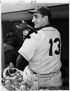 [Ralph Branca with cat]