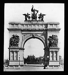 Views: Brooklyn, Long Island, Staten Island. Brooklyn monuments. View 011: Soldiers' and Sailors' Memorial Arch.