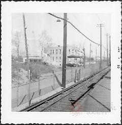 [View from E. 105th Street Station.]