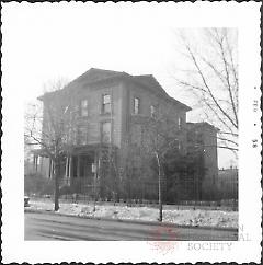 [Clinton Avenue near southwest corner of Clinton Avenue & Willoughby Avenue.]