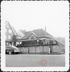 [Beverley Road Station BMT.]