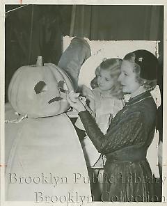 Pumpkin sculptors