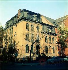 [Northeast corner of Willoughby Avenue.]