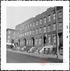 [East side of Clinton Street.]