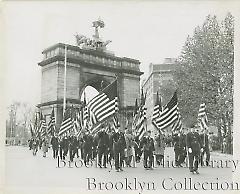 [Marchers on Armistice day]