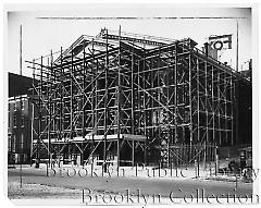 [Courthouse under scaffolding]