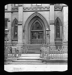 Views: U.S., Brooklyn. Brooklyn, Packer Institute. View 004: Packer - main gate.