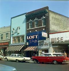 [South side of Kings Highway.]