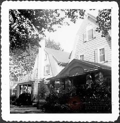 [South side of Ditmas Avenue looking toward south west corner of Argyle Road and Ditmas Avenue.]