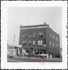 [Surf Avenue Coney Island.]